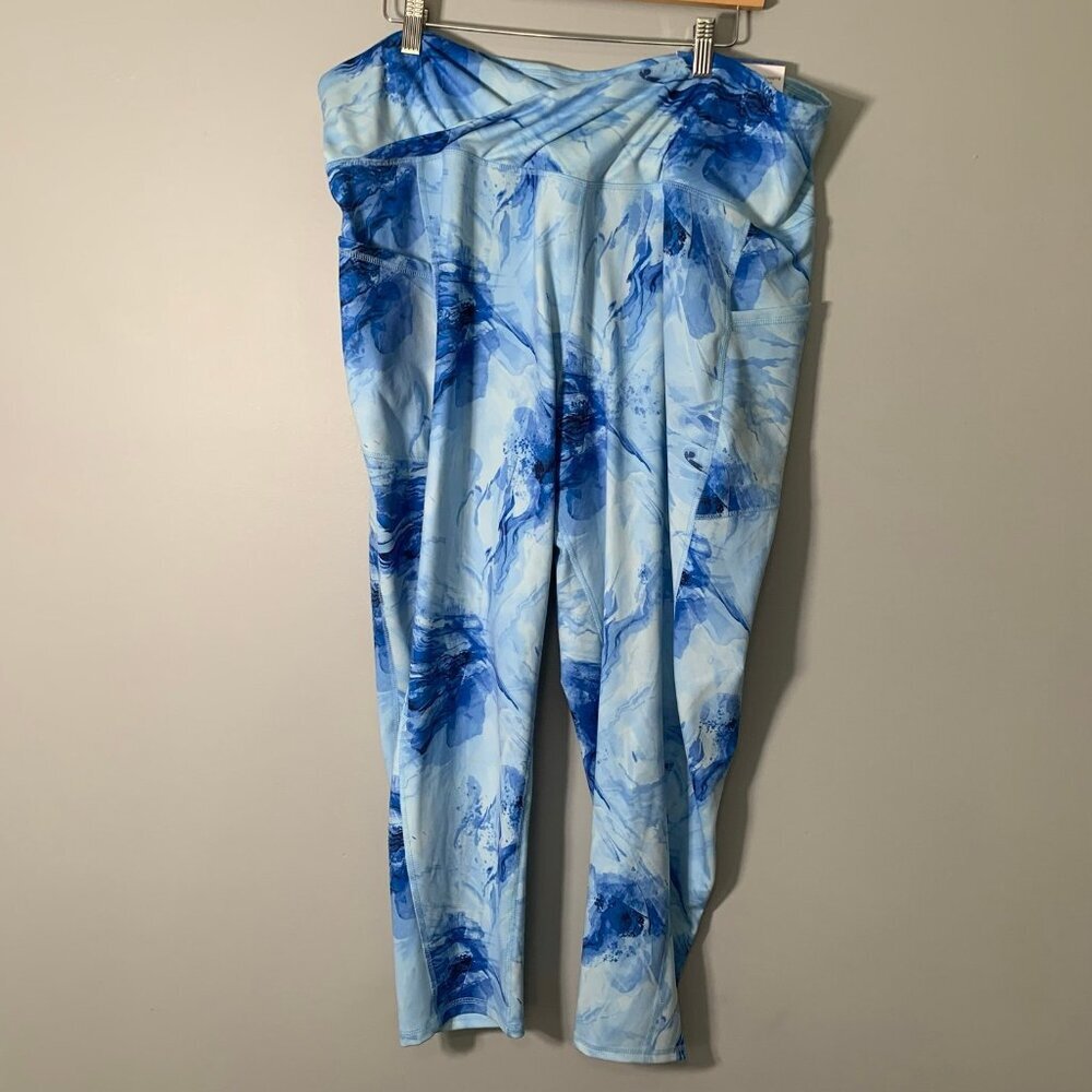 NEW Earth Yoga Womens 3X Blue Floral‎ Crossover High Waist Capri Leggings
